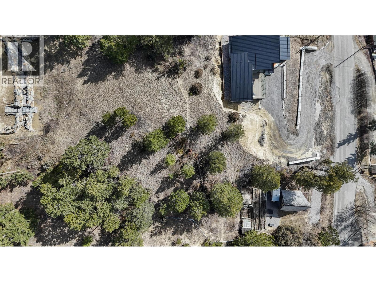 1172 Baltac Road, Windermere, British Columbia  V0A 1K3 - Photo 4 - 10381206