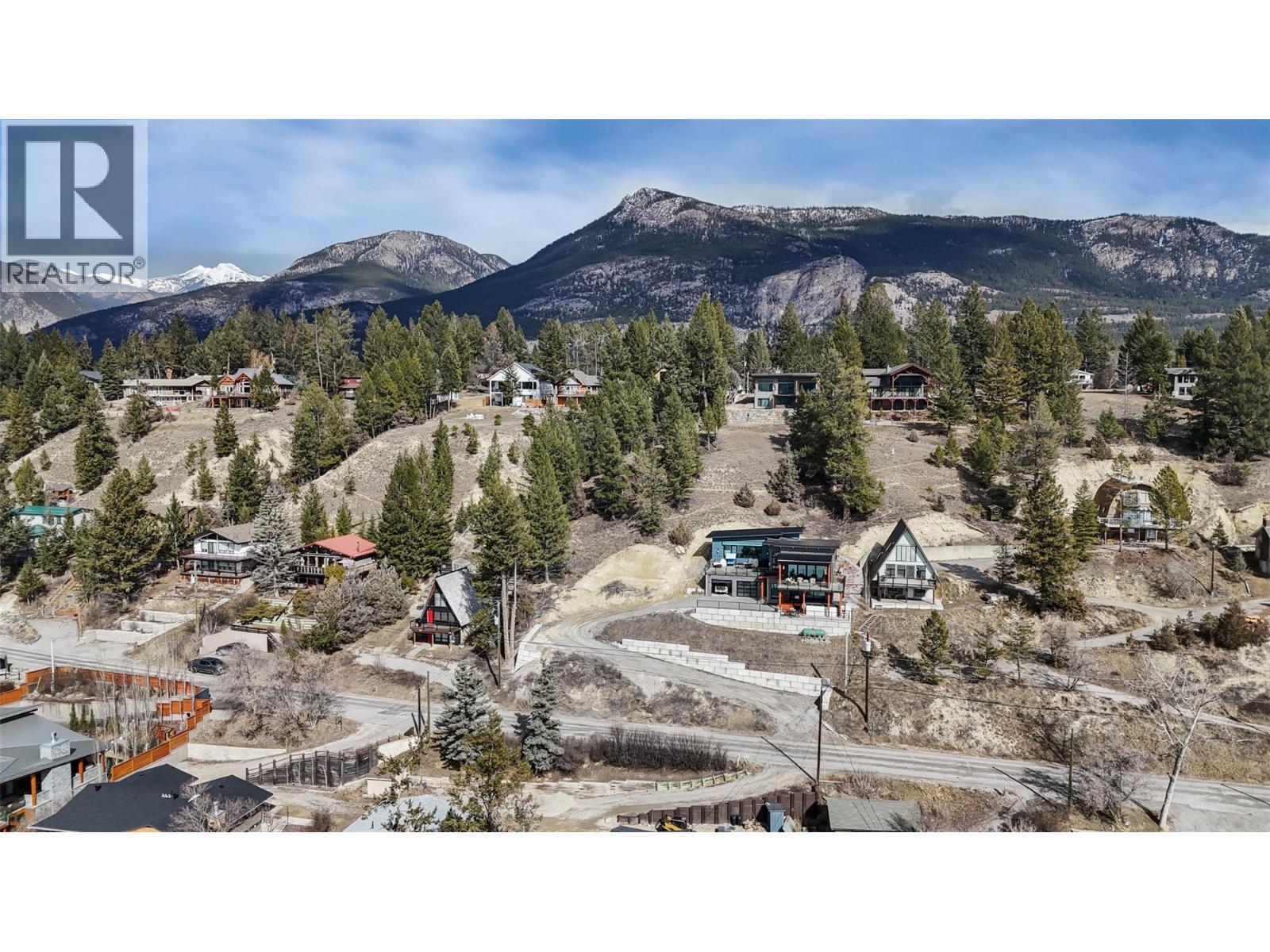 1172 Baltac Road, Windermere, British Columbia  V0A 1K3 - Photo 6 - 10381206