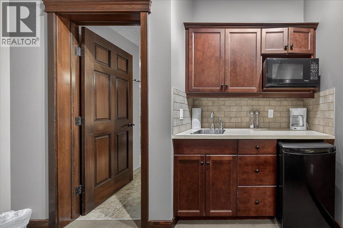 500 Bighorn Boulevard Unit# 522a, Radium Hot Springs, British Columbia  V0A 1M0 - Photo 18 - 10380563