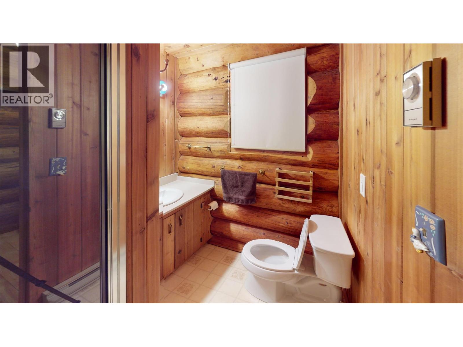 4892 Ogilvey Avenue, Fairmont Hot Springs, British Columbia  V0A 1L1 - Photo 31 - 10381408