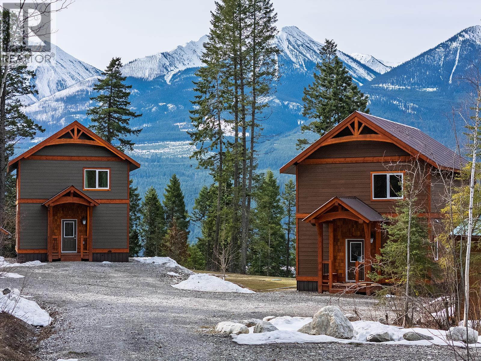 1352 Campbell Road, Golden, British Columbia