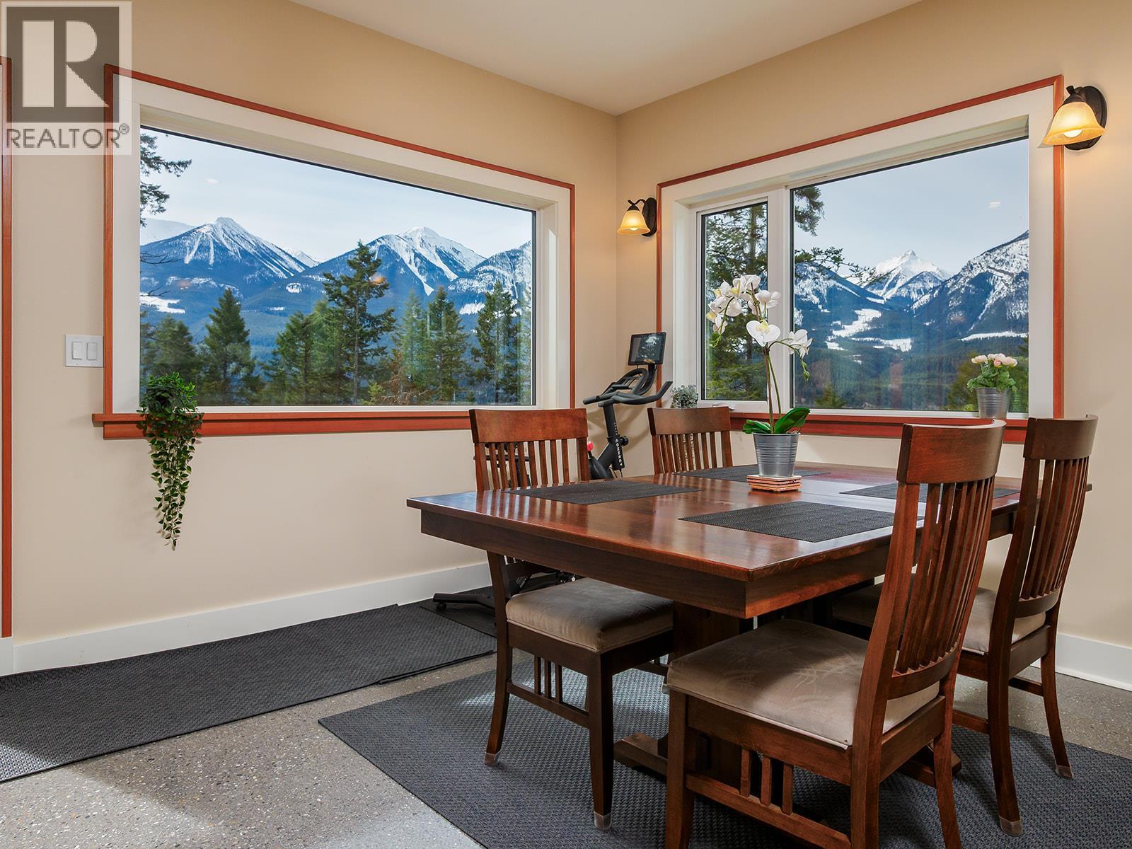 1352 Campbell Road, Golden, British Columbia  V0A 1H7 - Photo 10 - 10381478