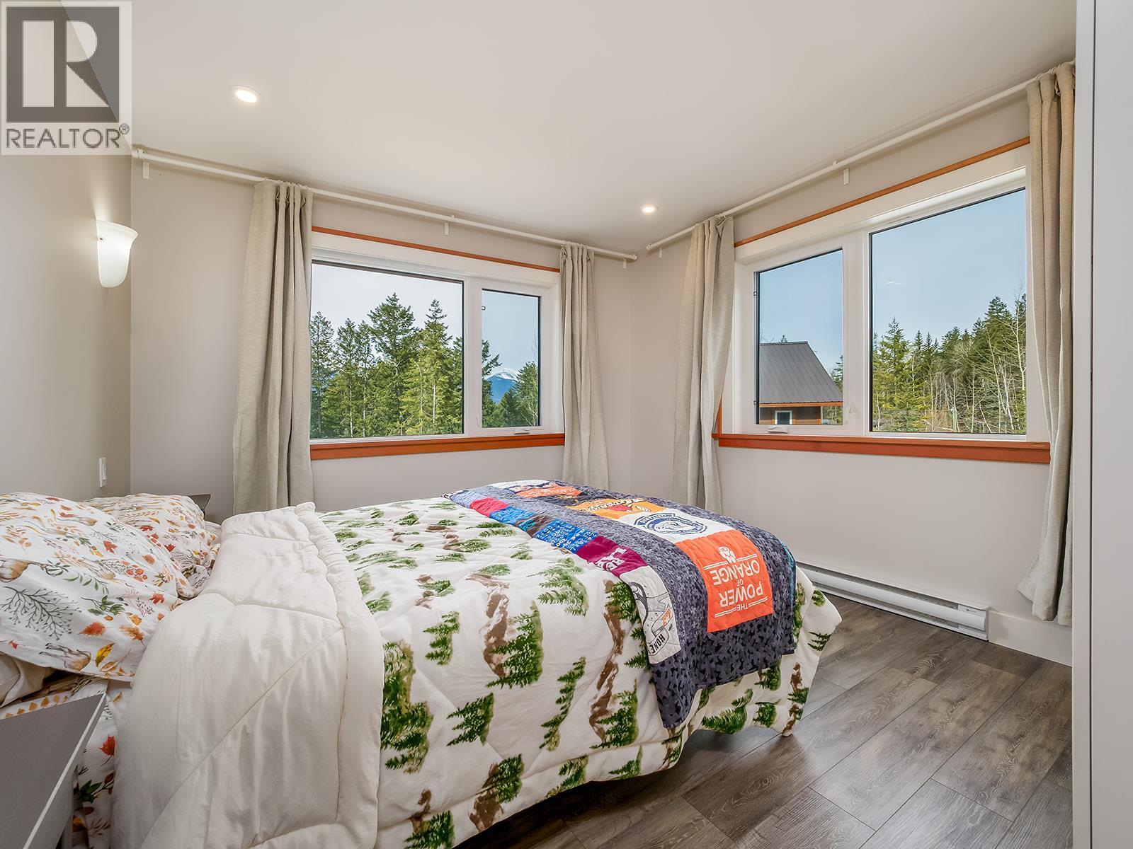 1352 Campbell Road, Golden, British Columbia  V0A 1H7 - Photo 14 - 10381478