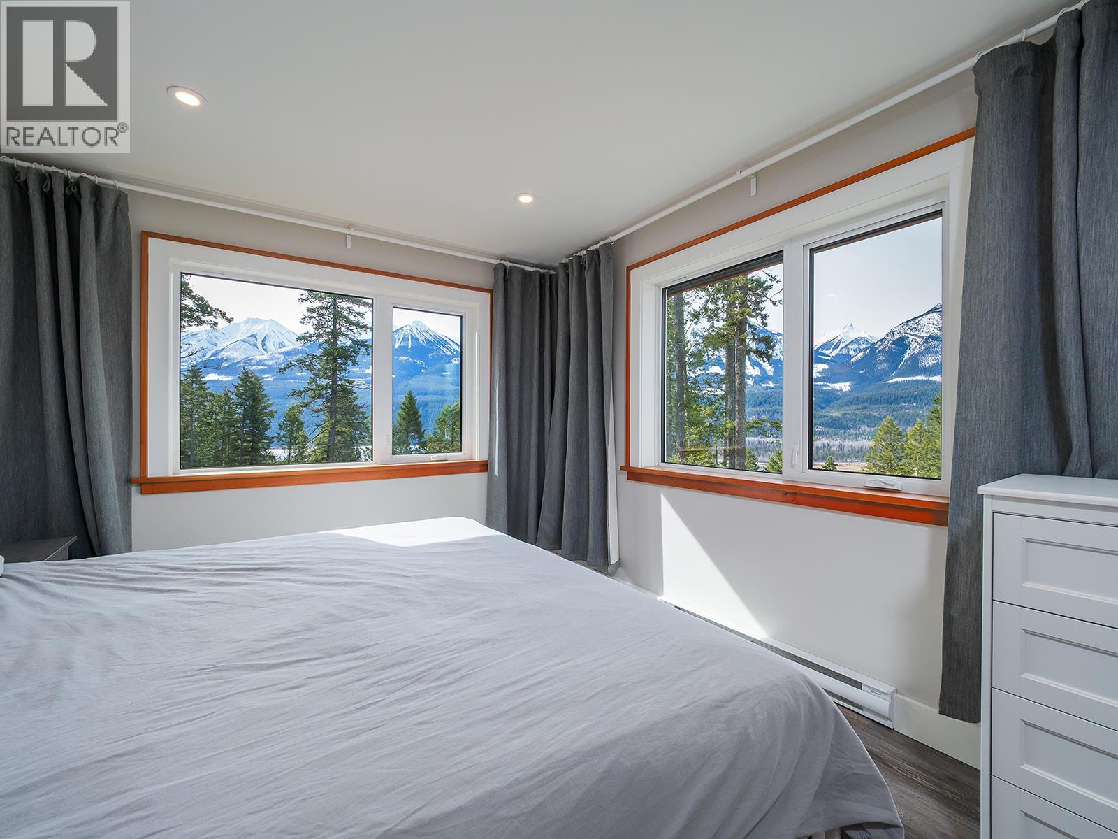 1352 Campbell Road, Golden, British Columbia  V0A 1H7 - Photo 18 - 10381478