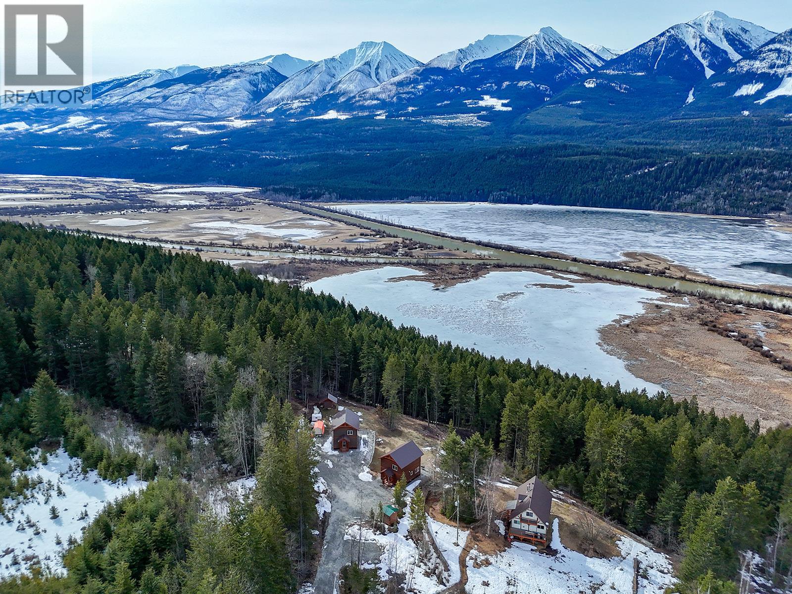 1352 Campbell Road, Golden, British Columbia  V0A 1H7 - Photo 22 - 10381478