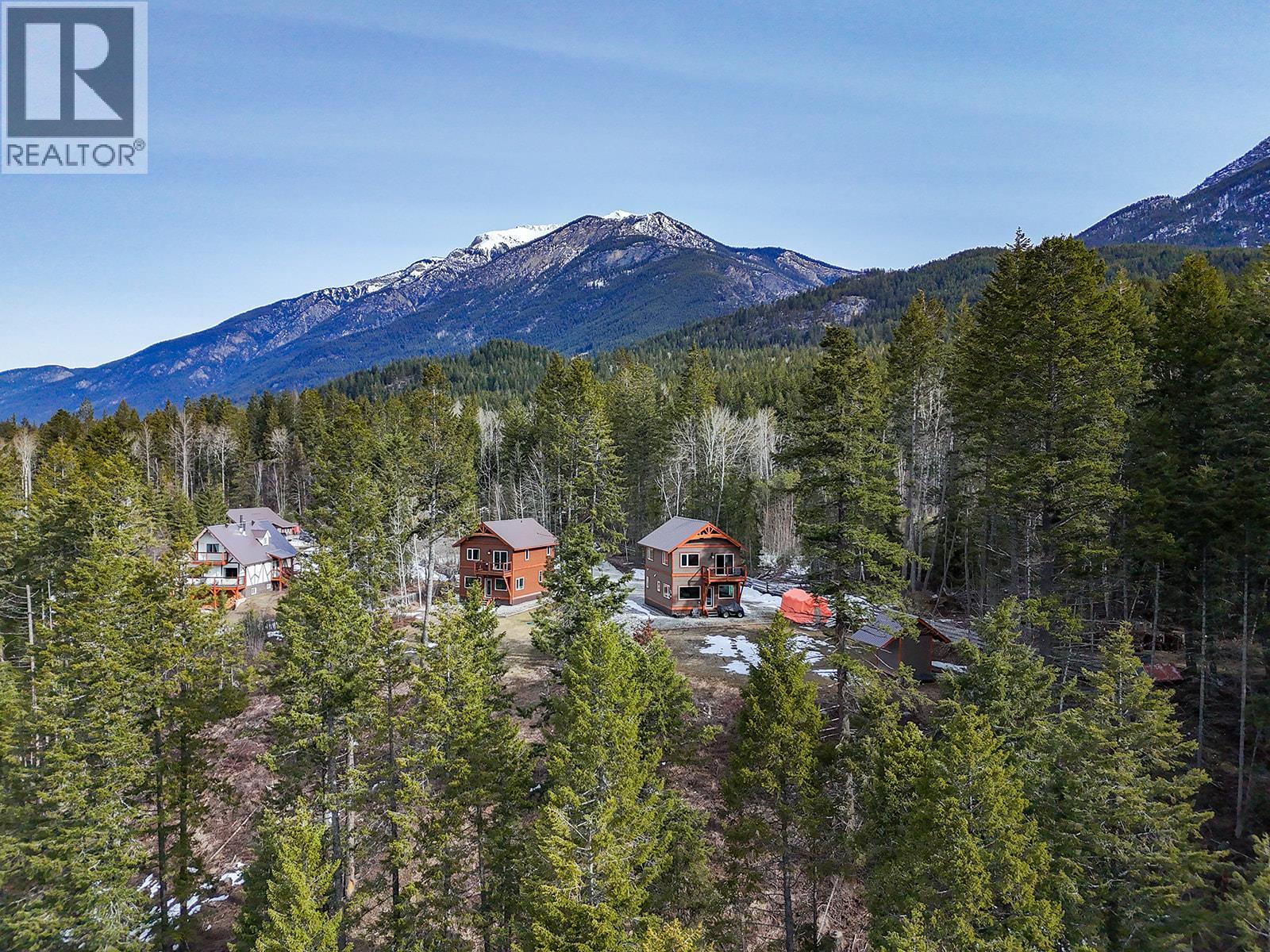 1352 Campbell Road, Golden, British Columbia  V0A 1H7 - Photo 24 - 10381478