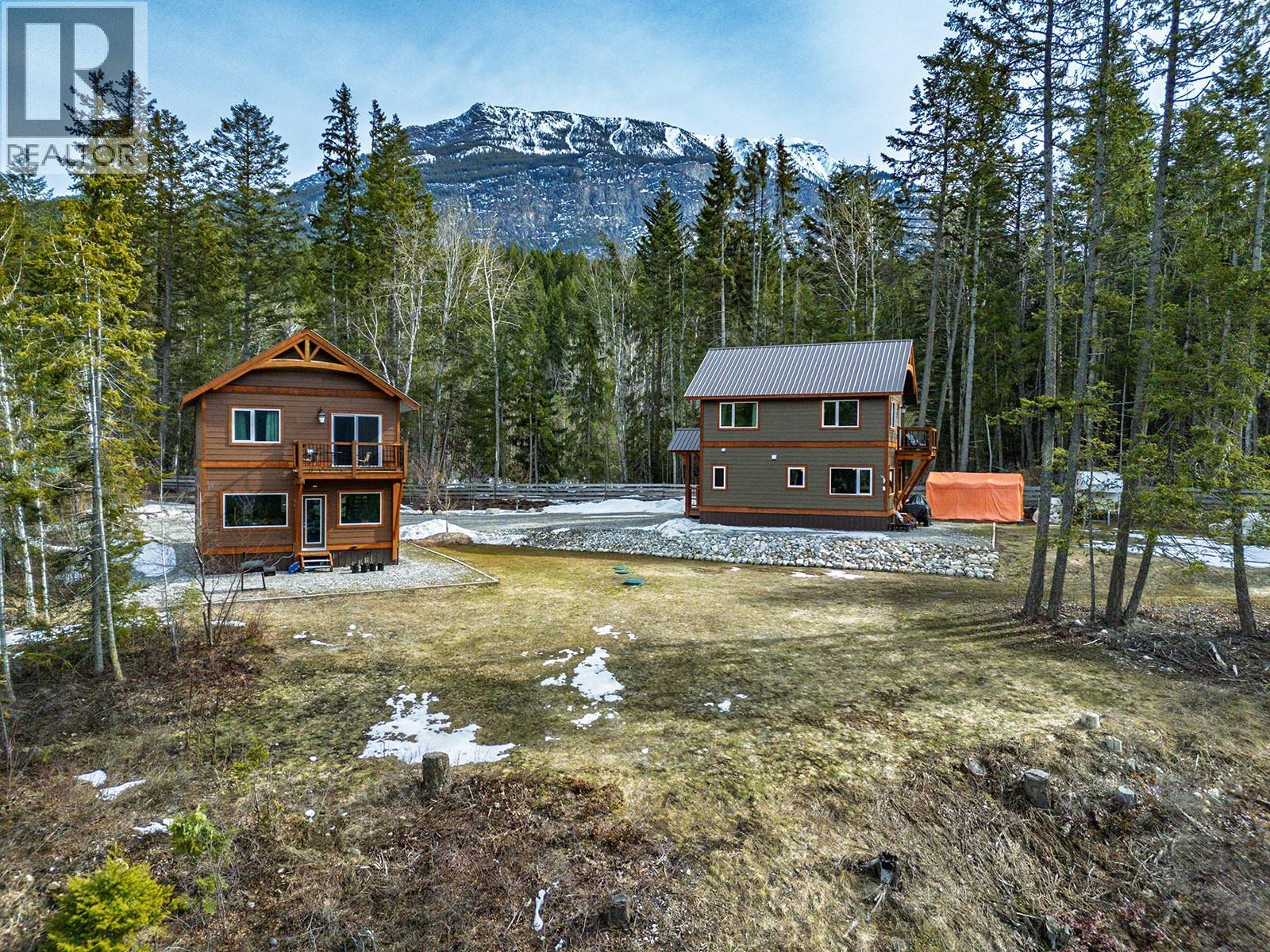 1352 Campbell Road, Golden, British Columbia  V0A 1H7 - Photo 28 - 10381478