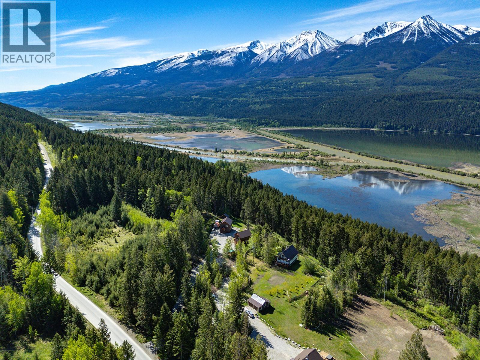 1360 Campbell Road, Golden, British Columbia  V0A 1H7 - Photo 31 - 10381478