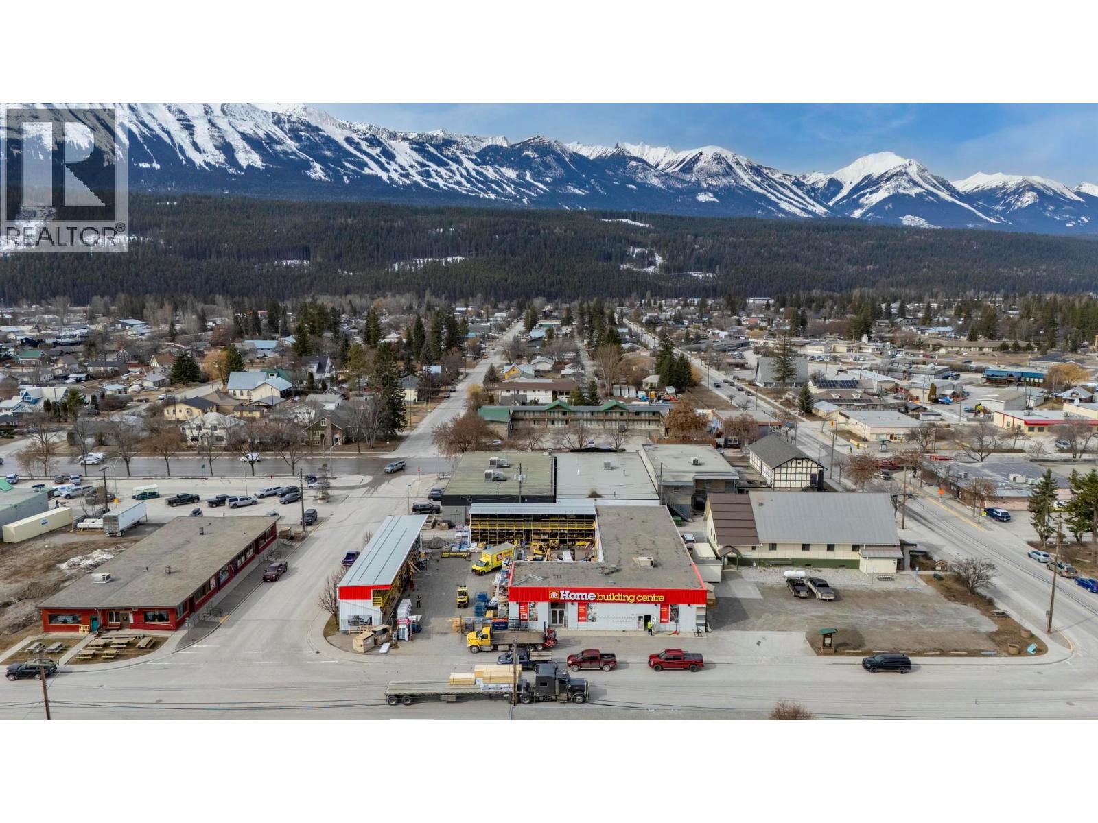 909 11th Avenue S, Golden, British Columbia  V0A 1H0 - Photo 4 - 10381624