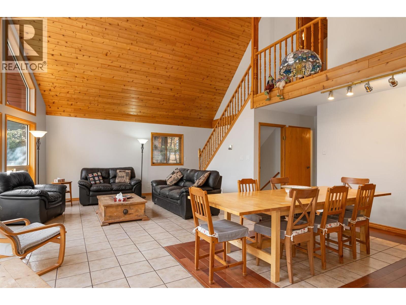 4943 Timber Way, Windermere, British Columbia  V0A 1K3 - Photo 6 - 10381247