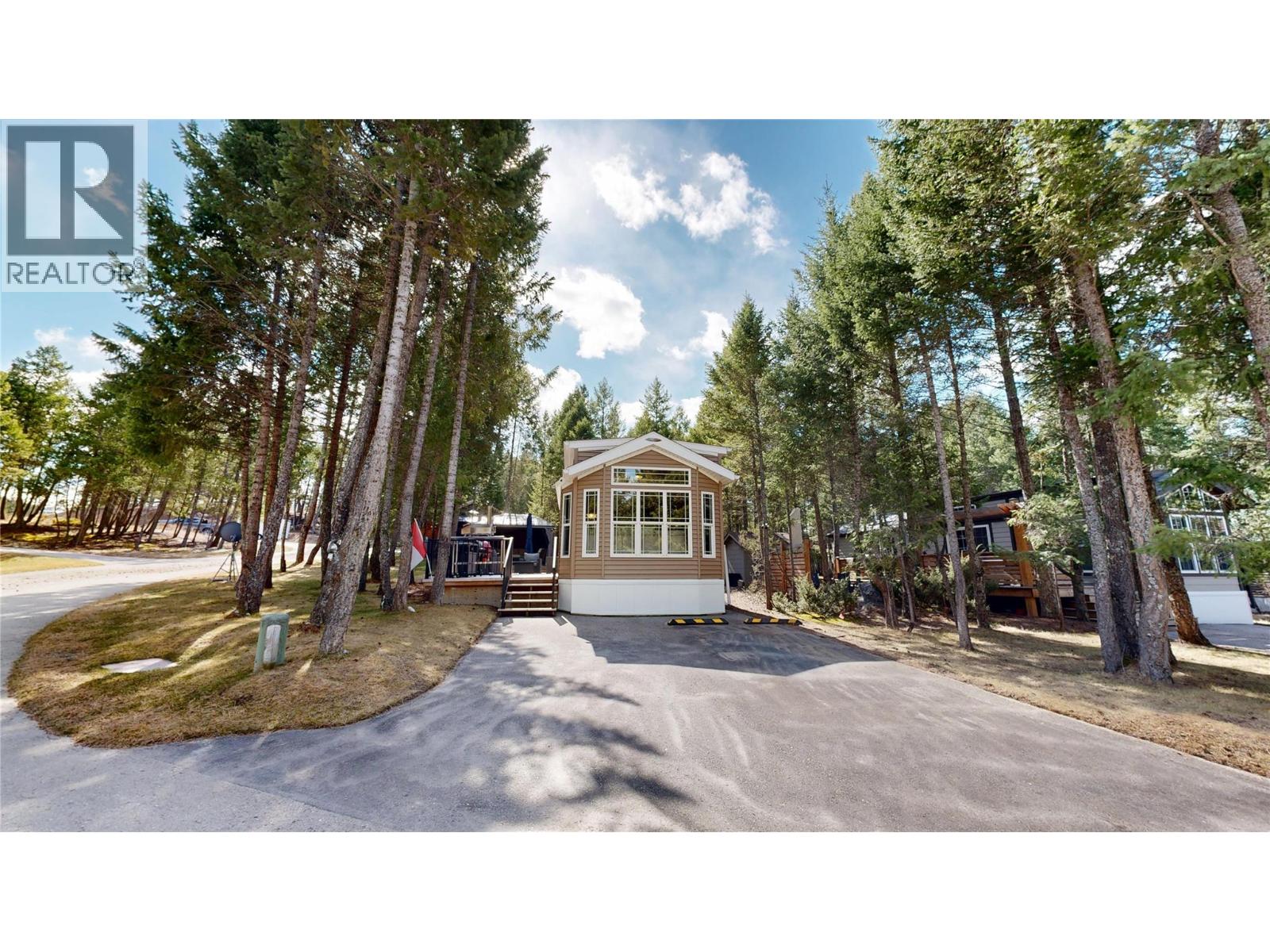 4895 Lynx Crescent, Radium Hot Springs, British Columbia