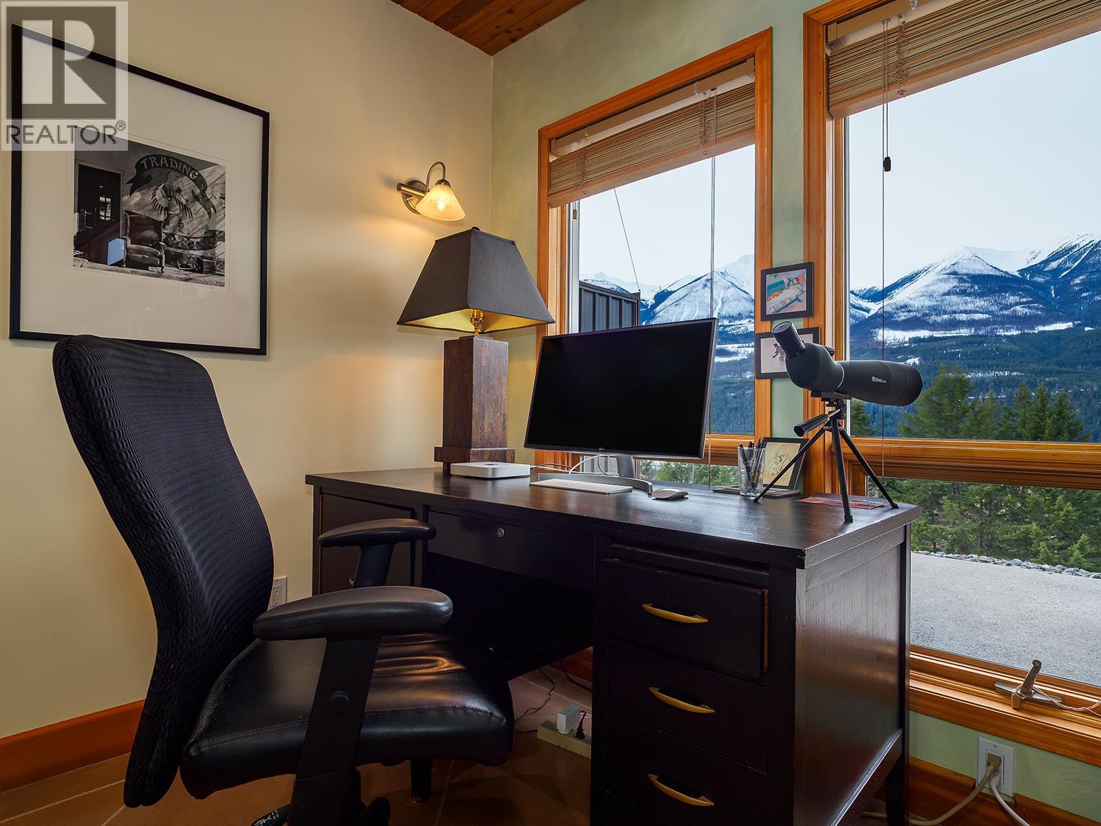 1756 Highway 95 Highway, Golden, British Columbia  V0A 1H0 - Photo 12 - 10381893