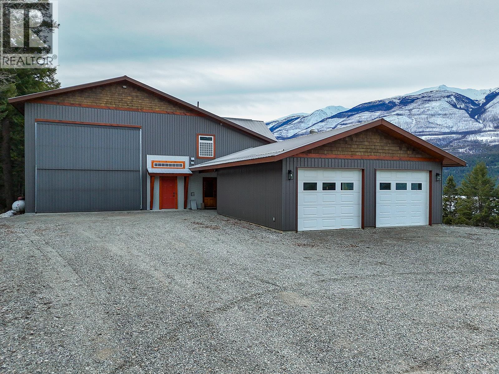 1756 Highway 95 Highway, Golden, British Columbia  V0A 1H0 - Photo 46 - 10381893