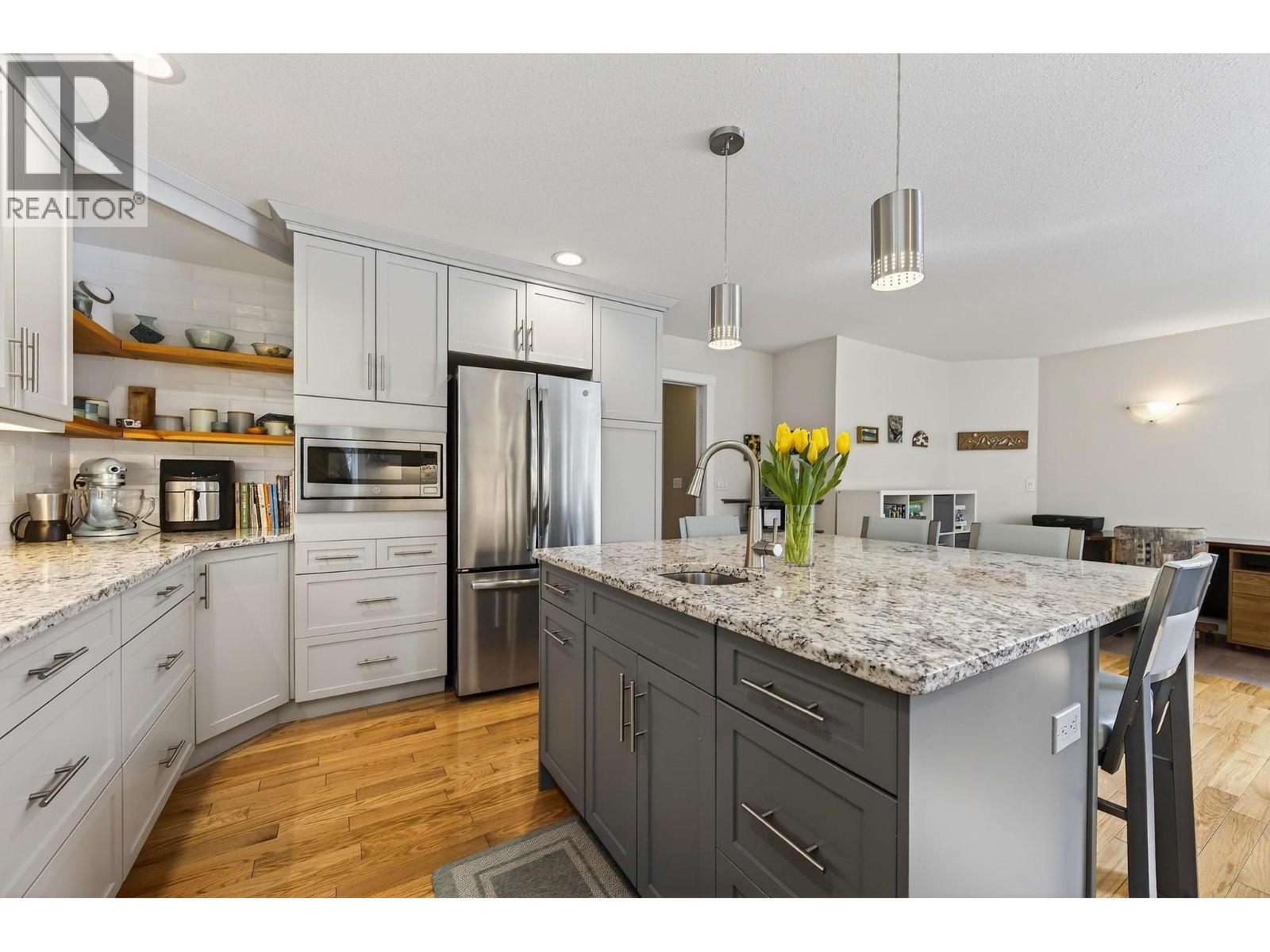 656 Lafontaine Road E, Golden, British Columbia  V0A 1H3 - Photo 11 - 10382072