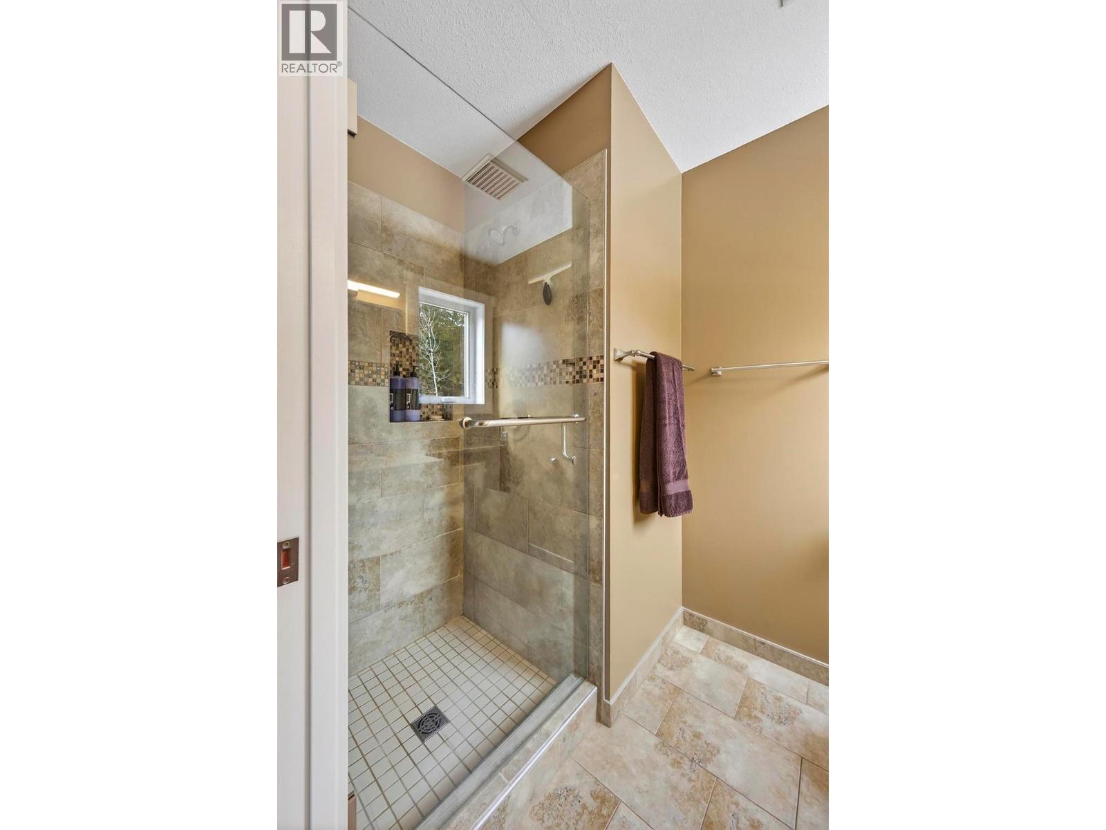 656 Lafontaine Road E, Golden, British Columbia  V0A 1H3 - Photo 28 - 10382072