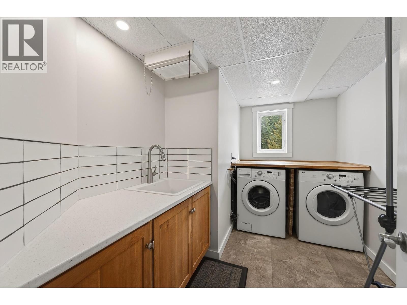 656 Lafontaine Road E, Golden, British Columbia  V0A 1H3 - Photo 47 - 10382072