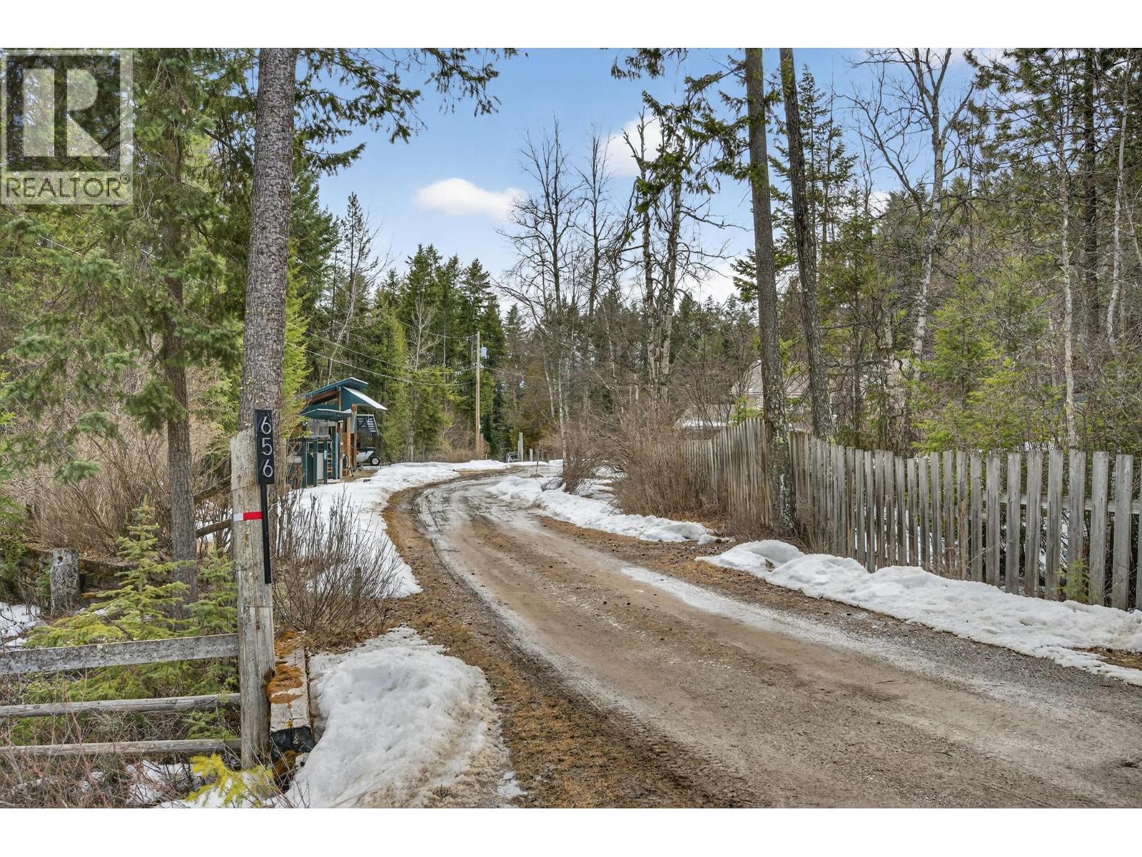 656 Lafontaine Road E, Golden, British Columbia  V0A 1H3 - Photo 80 - 10382072