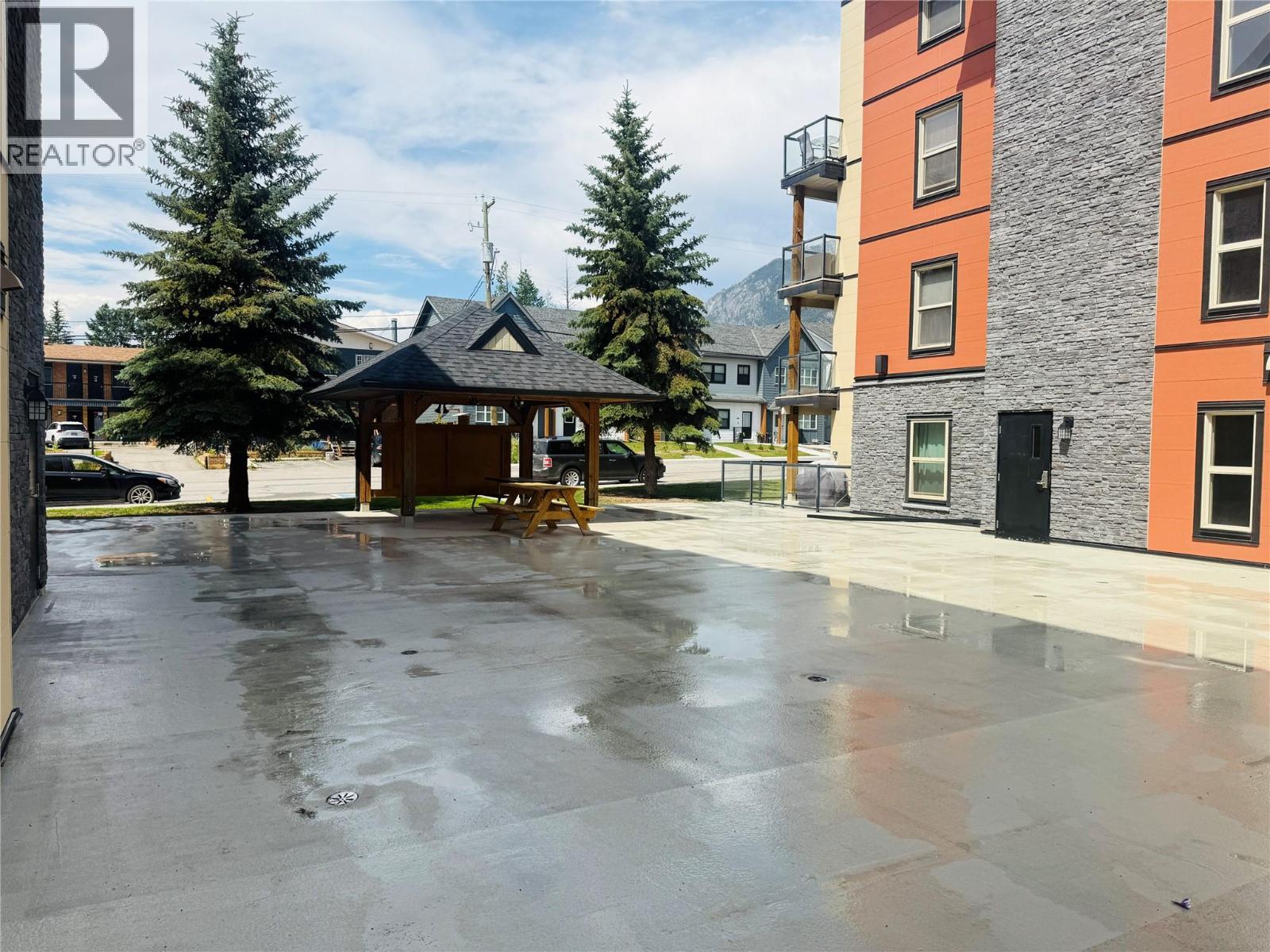 4874 Stanley Street Unit# 110, Radium Hot Springs, British Columbia  V0A 1M0 - Photo 29 - 10382106