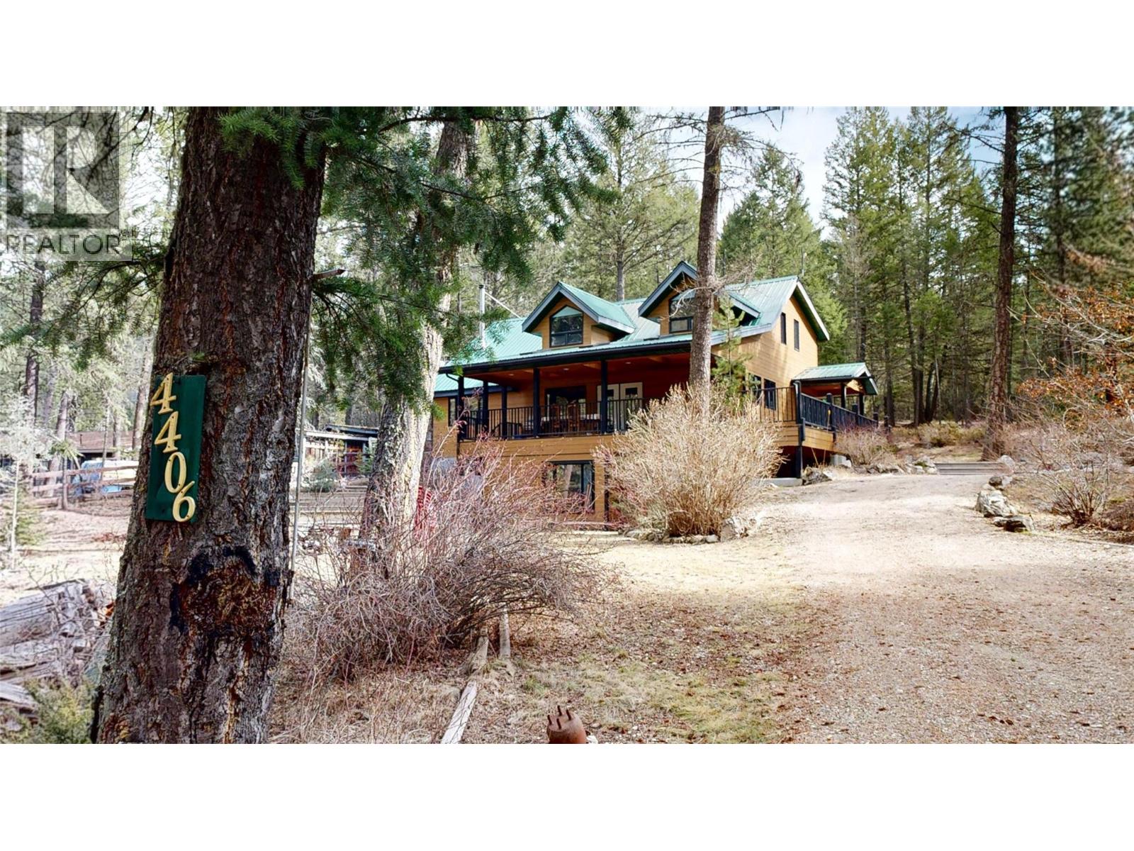 4406 Ashton Road, Spur Valley, British Columbia