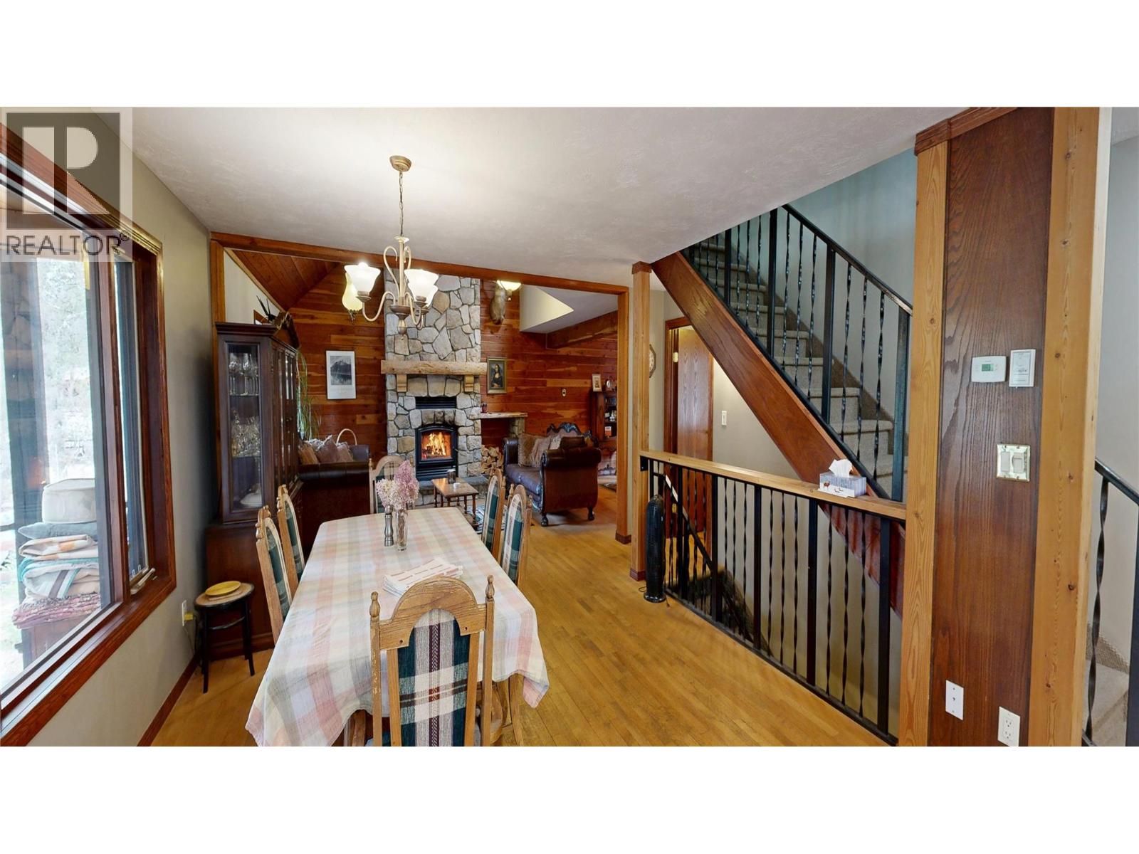 4406 Ashton Road, Spur Valley, British Columbia  V0A 1B0 - Photo 10 - 10381928