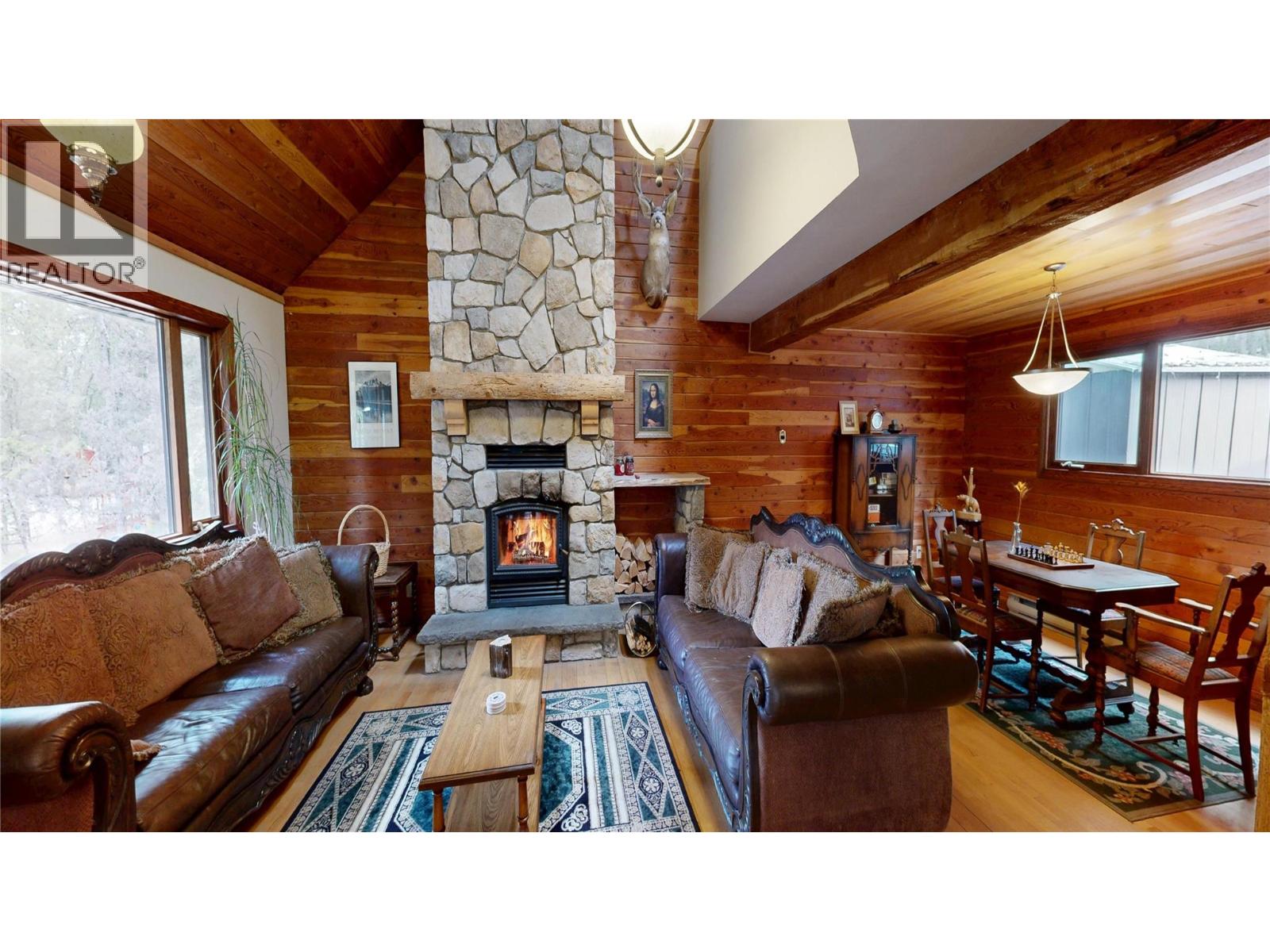 4406 Ashton Road, Spur Valley, British Columbia  V0A 1B0 - Photo 11 - 10381928