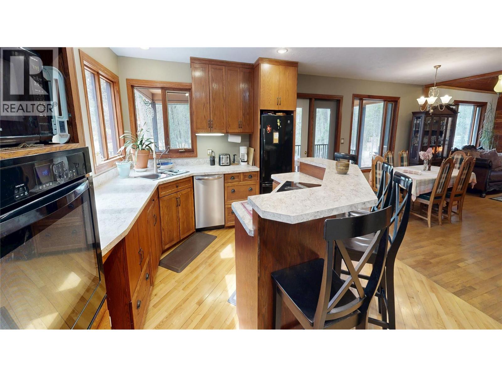 4406 Ashton Road, Spur Valley, British Columbia  V0A 1B0 - Photo 5 - 10381928