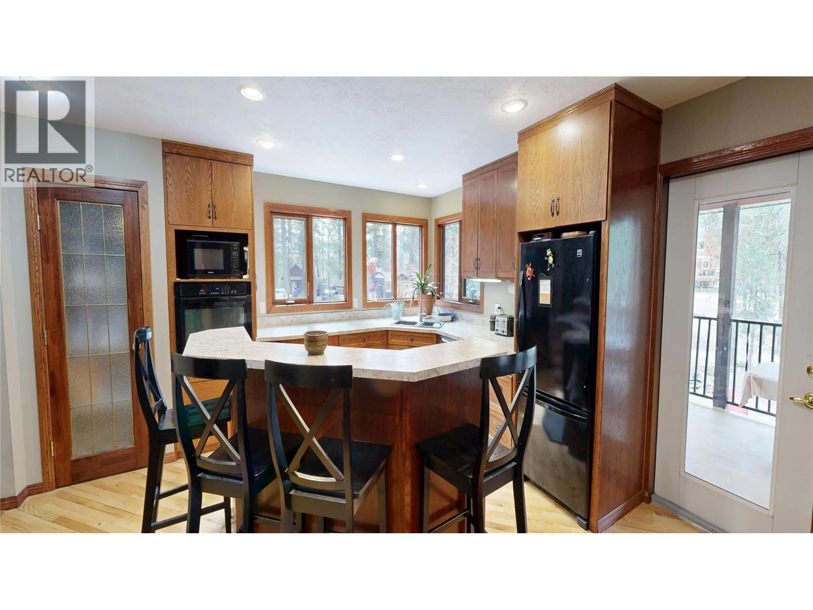 4406 Ashton Road, Spur Valley, British Columbia  V0A 1B0 - Photo 8 - 10381928