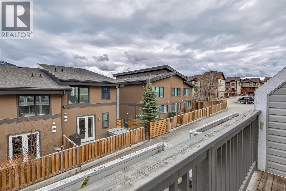 803 10th Avenue, Invermere, British Columbia  V0A 1K0 - Photo 10 - 10381420