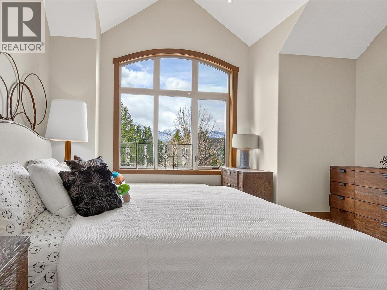 7540 Springs Terrace, Radium Hot Springs, British Columbia  V0A 1M0 - Photo 12 - 10382156