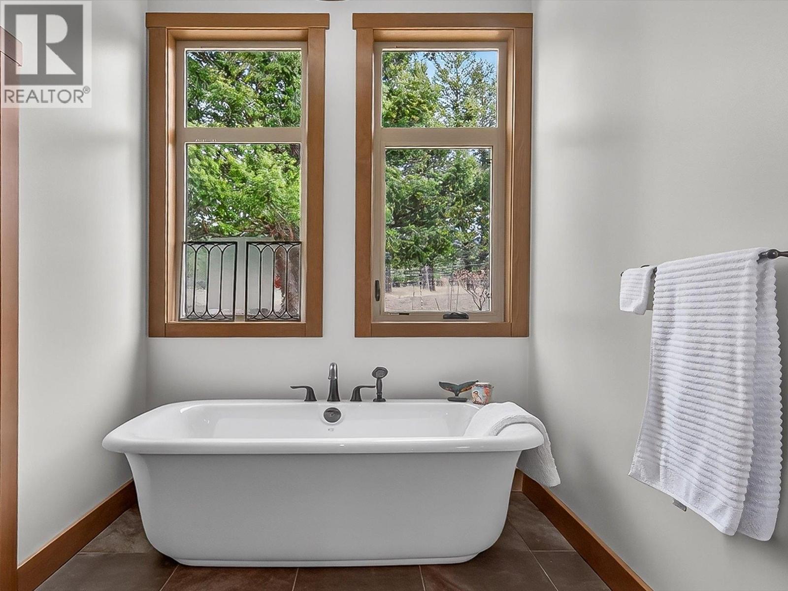 7540 Springs Terrace, Radium Hot Springs, British Columbia  V0A 1M0 - Photo 14 - 10382156