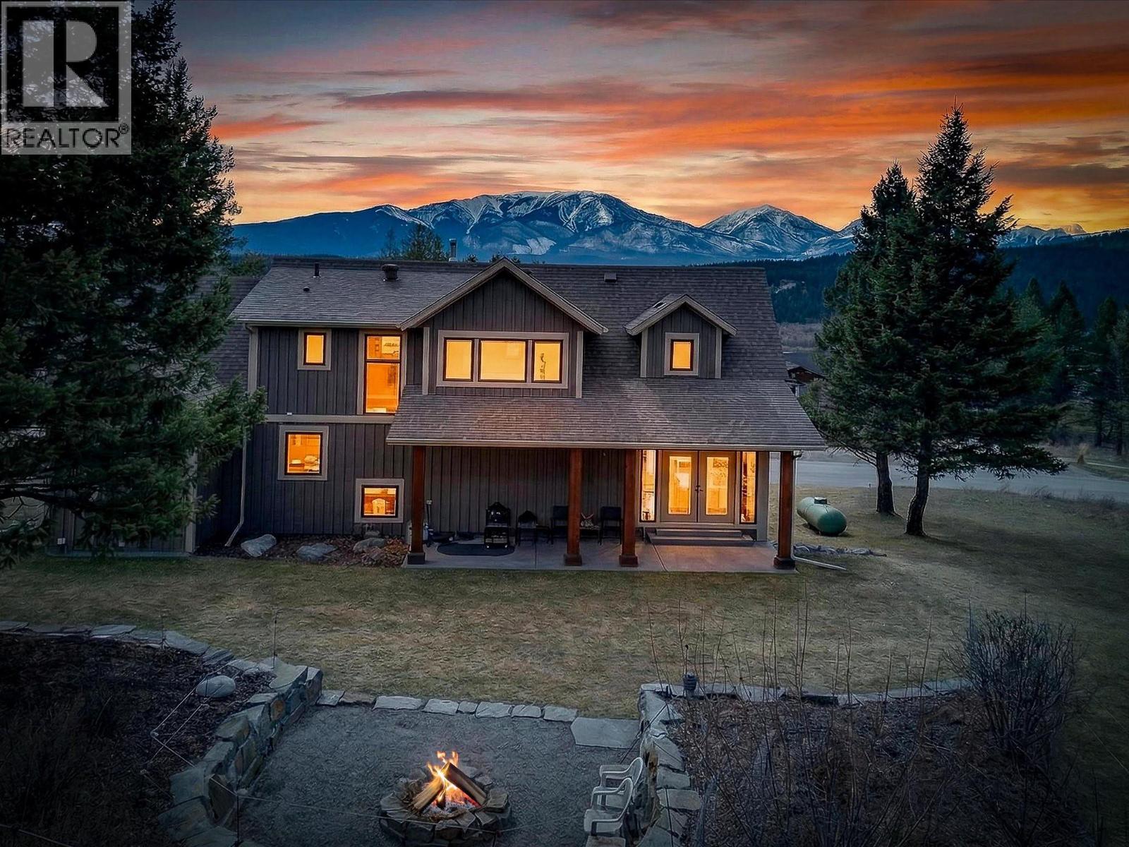 7540 Springs Terrace, Radium Hot Springs, British Columbia  V0A 1M0 - Photo 3 - 10382156