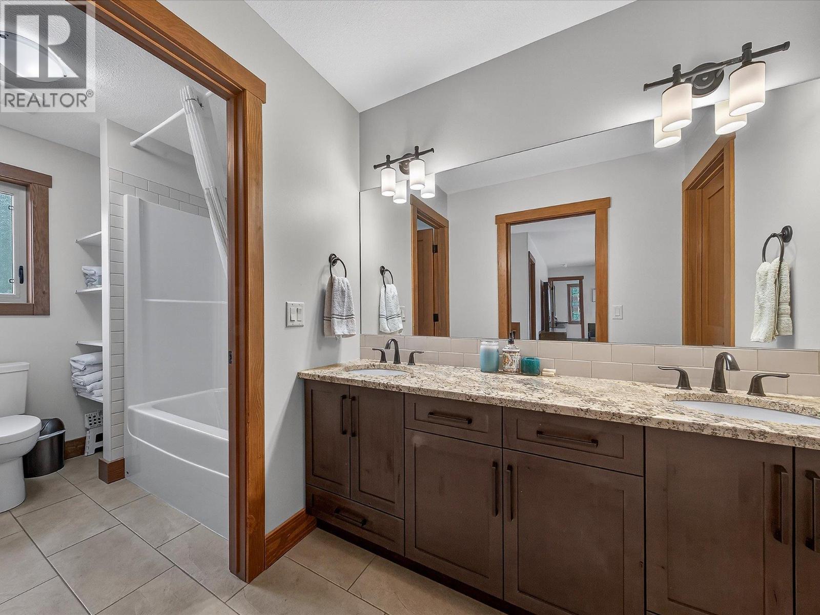 7540 Springs Terrace, Radium Hot Springs, British Columbia  V0A 1M0 - Photo 34 - 10382156