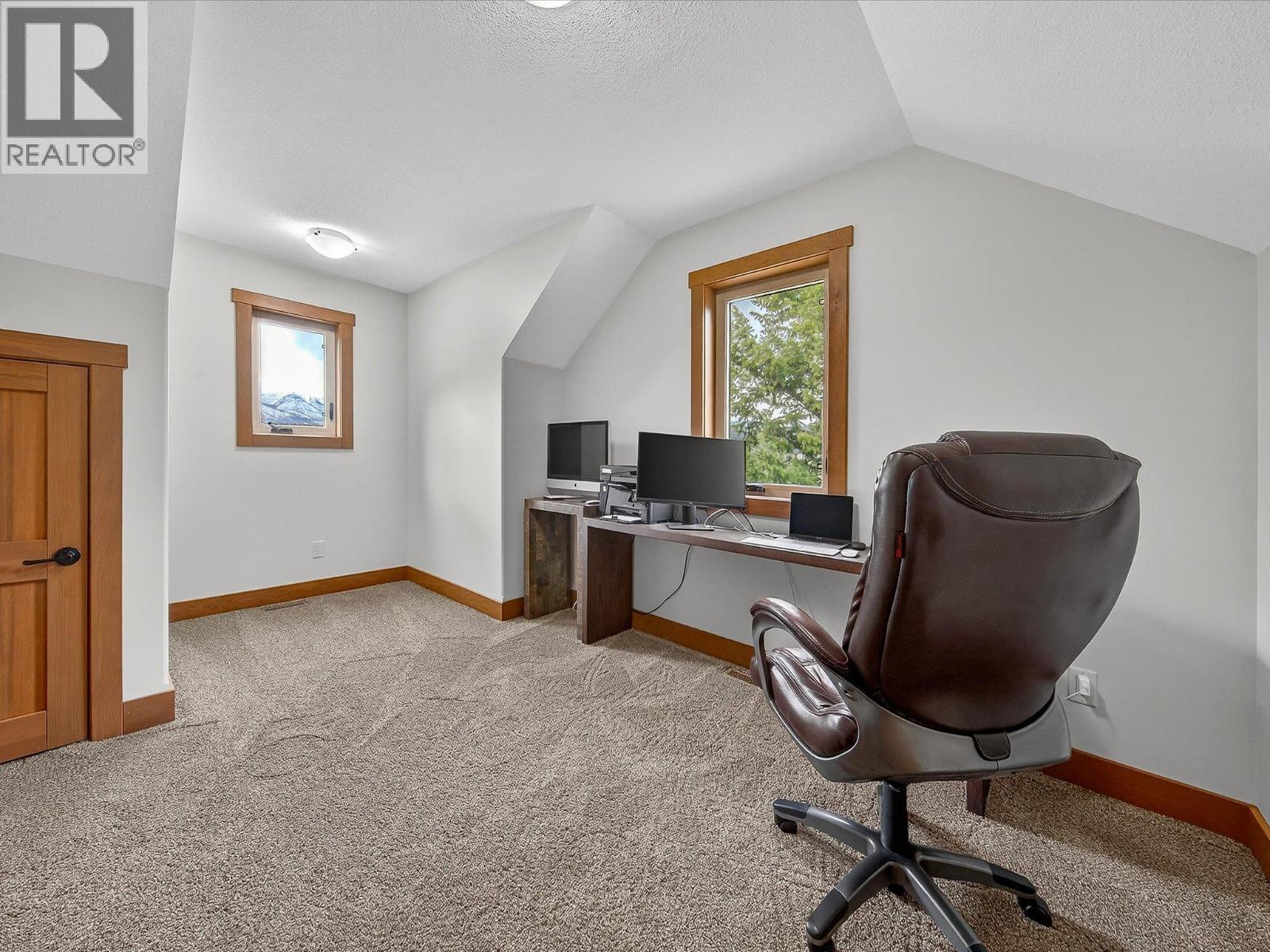 7540 Springs Terrace, Radium Hot Springs, British Columbia  V0A 1M0 - Photo 37 - 10382156