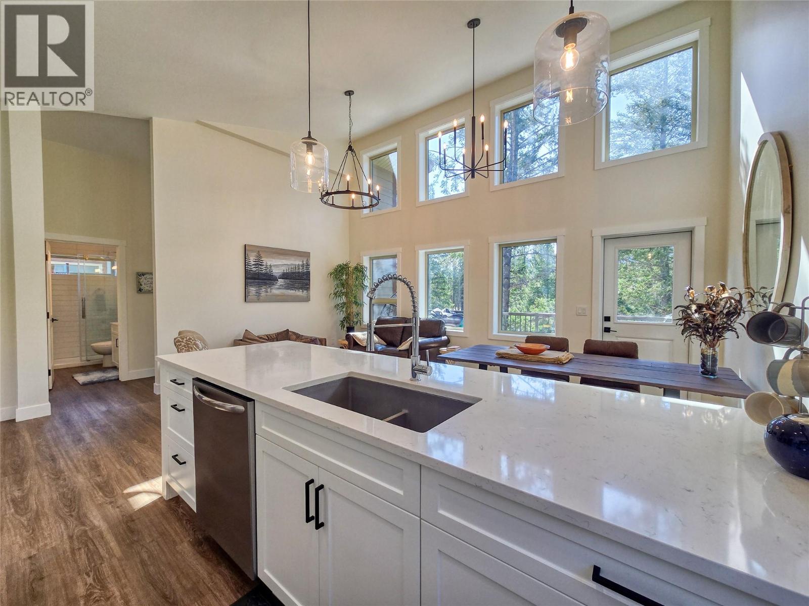 4926 Timber Ridge Road Unit# 32, Windermere, British Columbia  V0A 1K3 - Photo 14 - 10381516