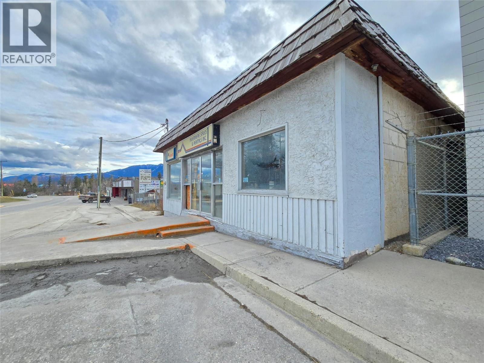 403 7th Avenue, Invermere, British Columbia  V0A 1K4 - Photo 12 - 10382161