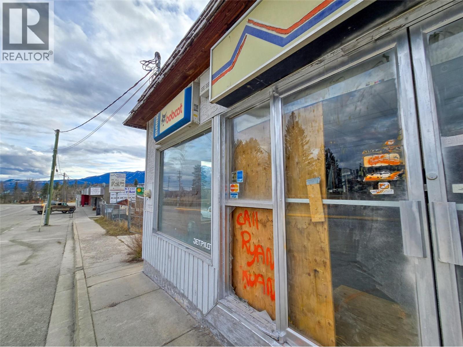 403 7th Avenue, Invermere, British Columbia  V0A 1K4 - Photo 13 - 10382161