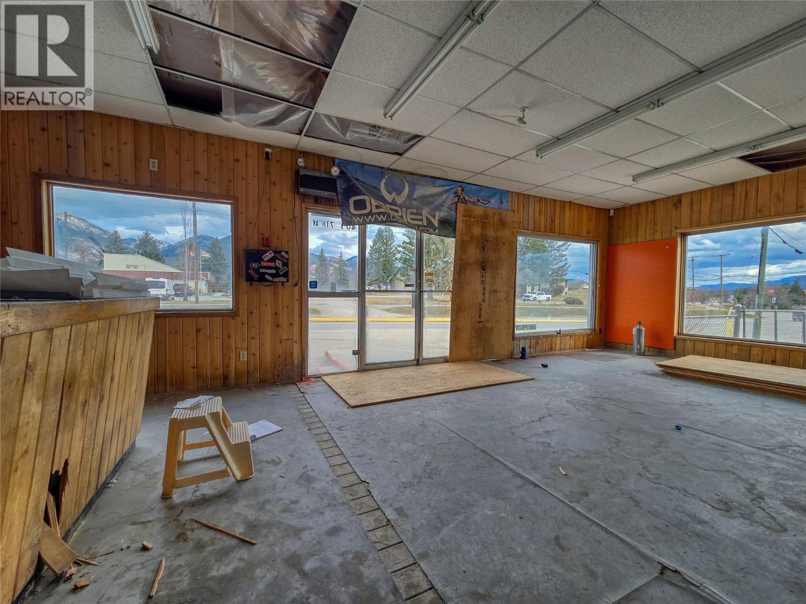 403 7th Avenue, Invermere, British Columbia  V0A 1K4 - Photo 3 - 10382161