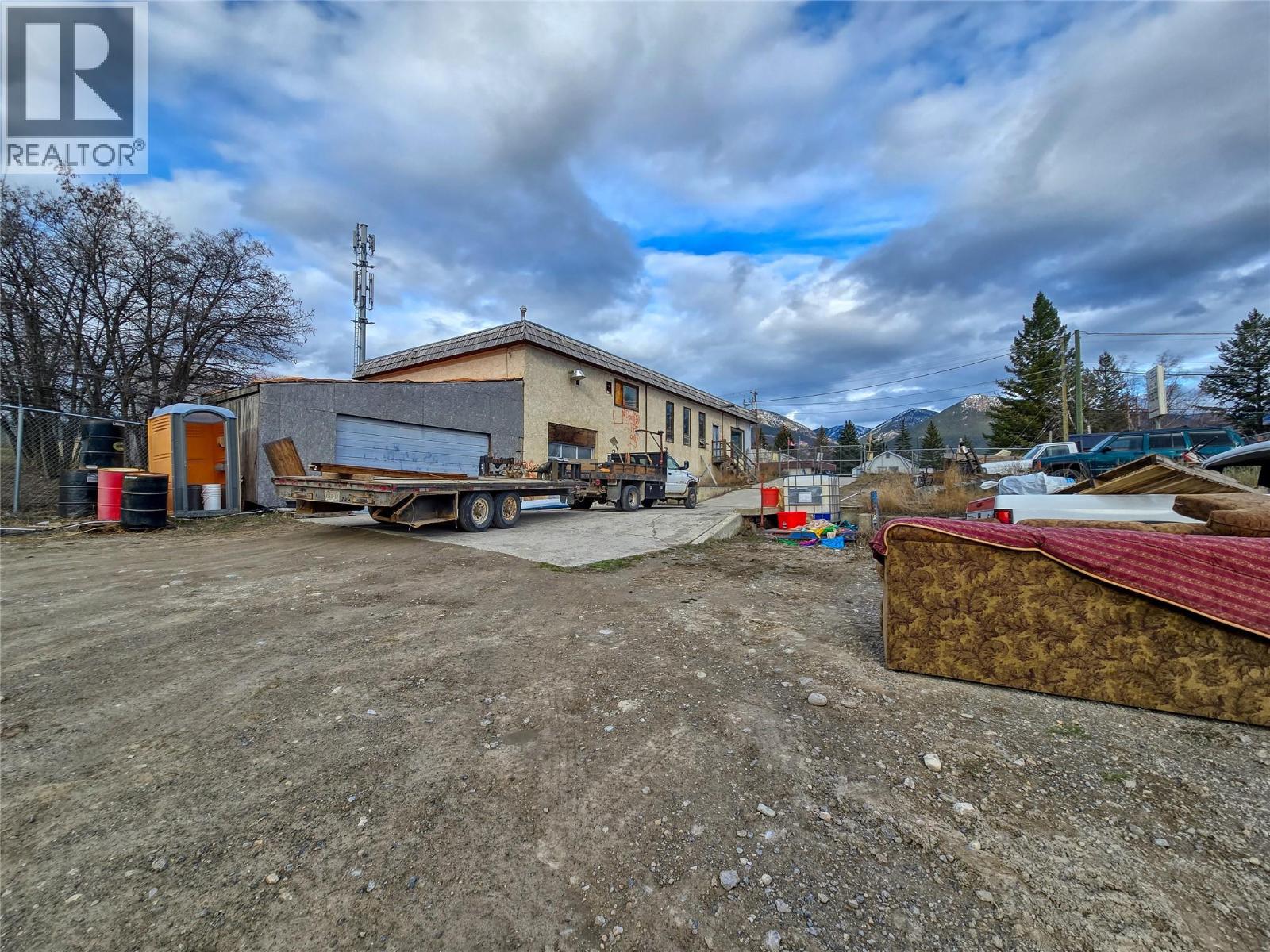 403 7th Avenue, Invermere, British Columbia  V0A 1K4 - Photo 8 - 10382161