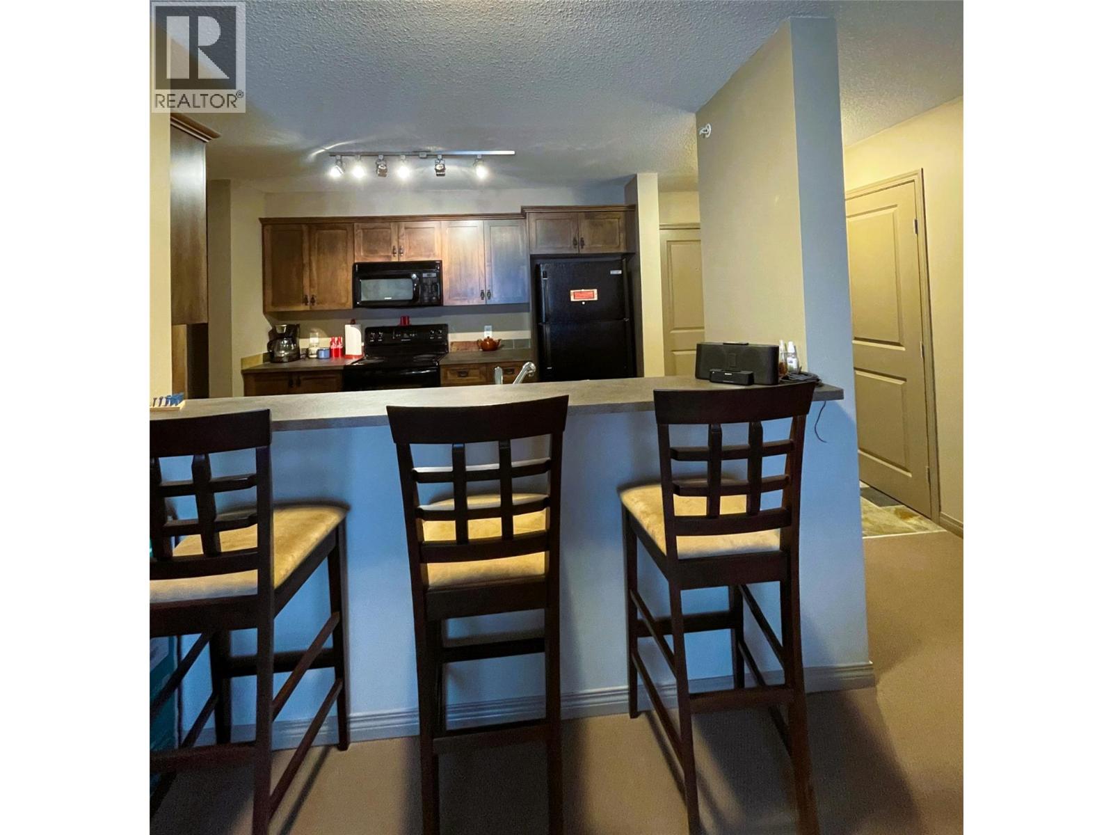 4884 Stanley Street Unit# 407, Radium Hot Springs, British Columbia  V0A 1M0 - Photo 8 - 10379787