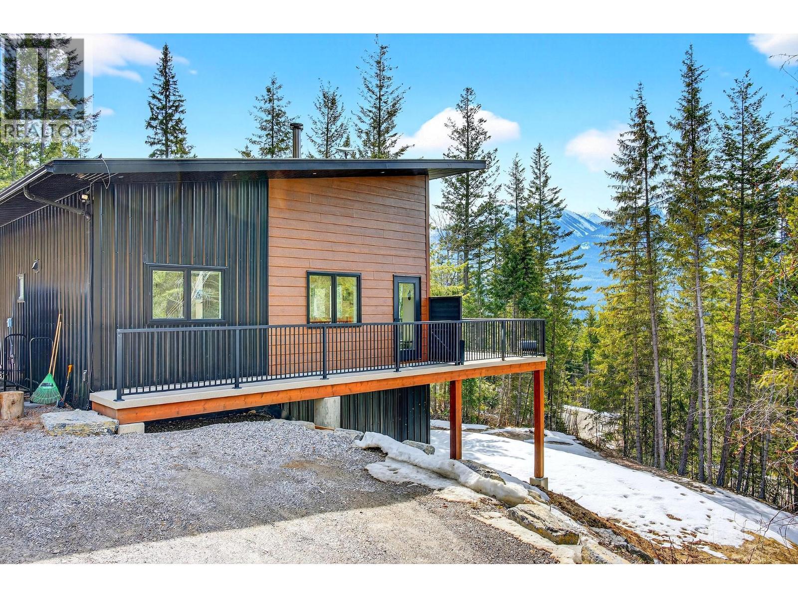 1414 Black Bear Drive, Golden, British Columbia  V0A 1H7 - Photo 45 - 10382718