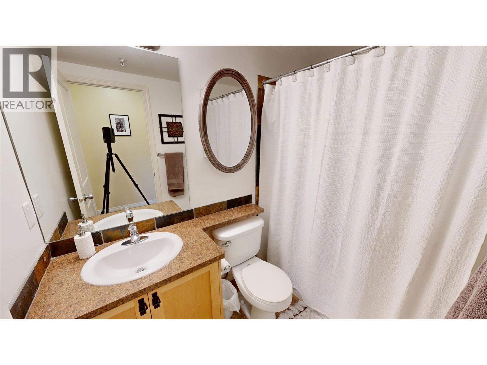 4874 Stanley Street Unit# 205, Radium Hot Springs, British Columbia  V0A 1M0 - Photo 18 - 10382918