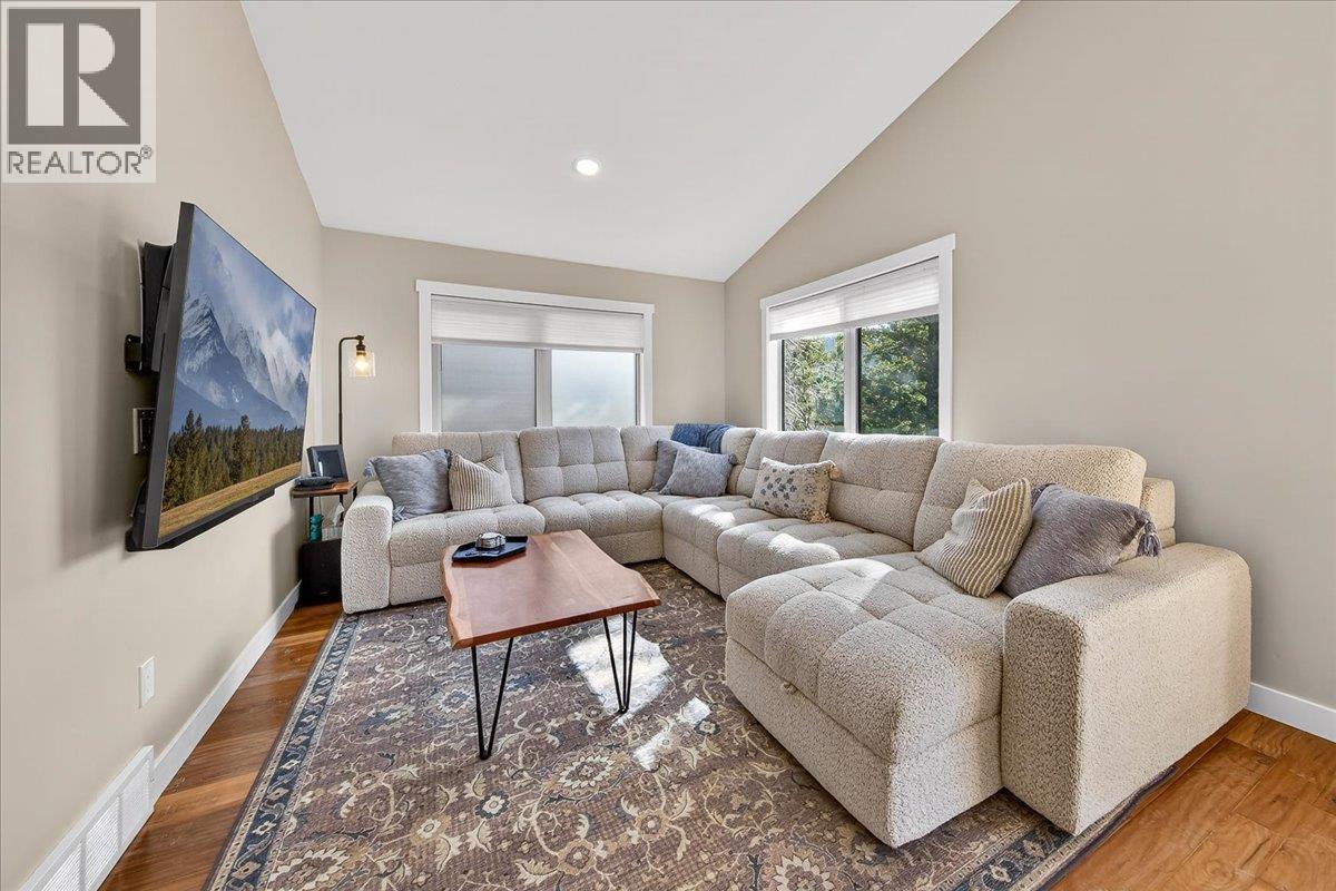 989 Swansea View Road Unit# 10, Windermere, British Columbia  V0A 1K3 - Photo 13 - 10382425