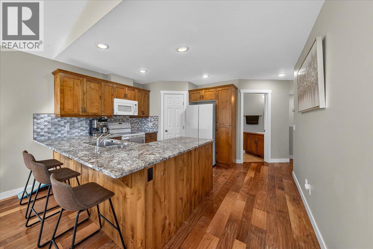 989 Swansea View Road Unit# 10, Windermere, British Columbia  V0A 1K3 - Photo 16 - 10382425