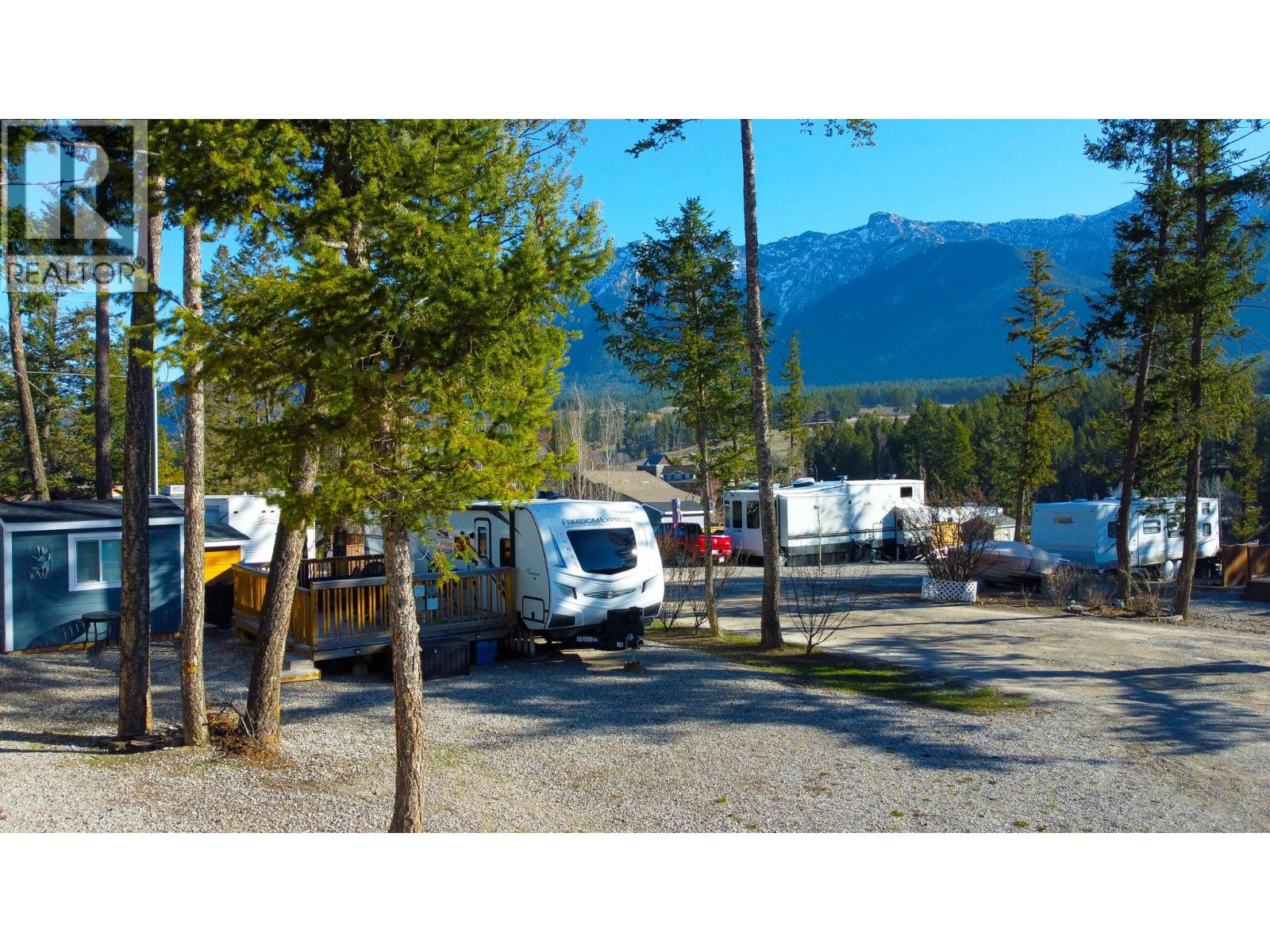 4868 Riverview Drive Lot# 146, Edgewater, British Columbia  V0A 1E0 - Photo 2 - 10382890