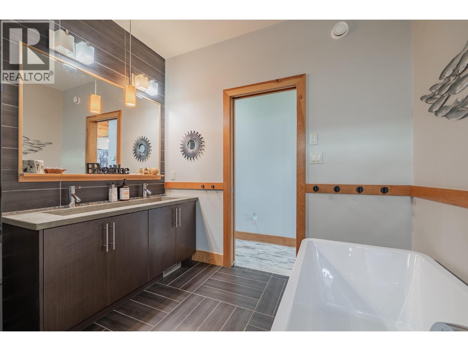 1373 Canterbury Way, Invermere, British Columbia  V0A 1K4 - Photo 24 - 10383000