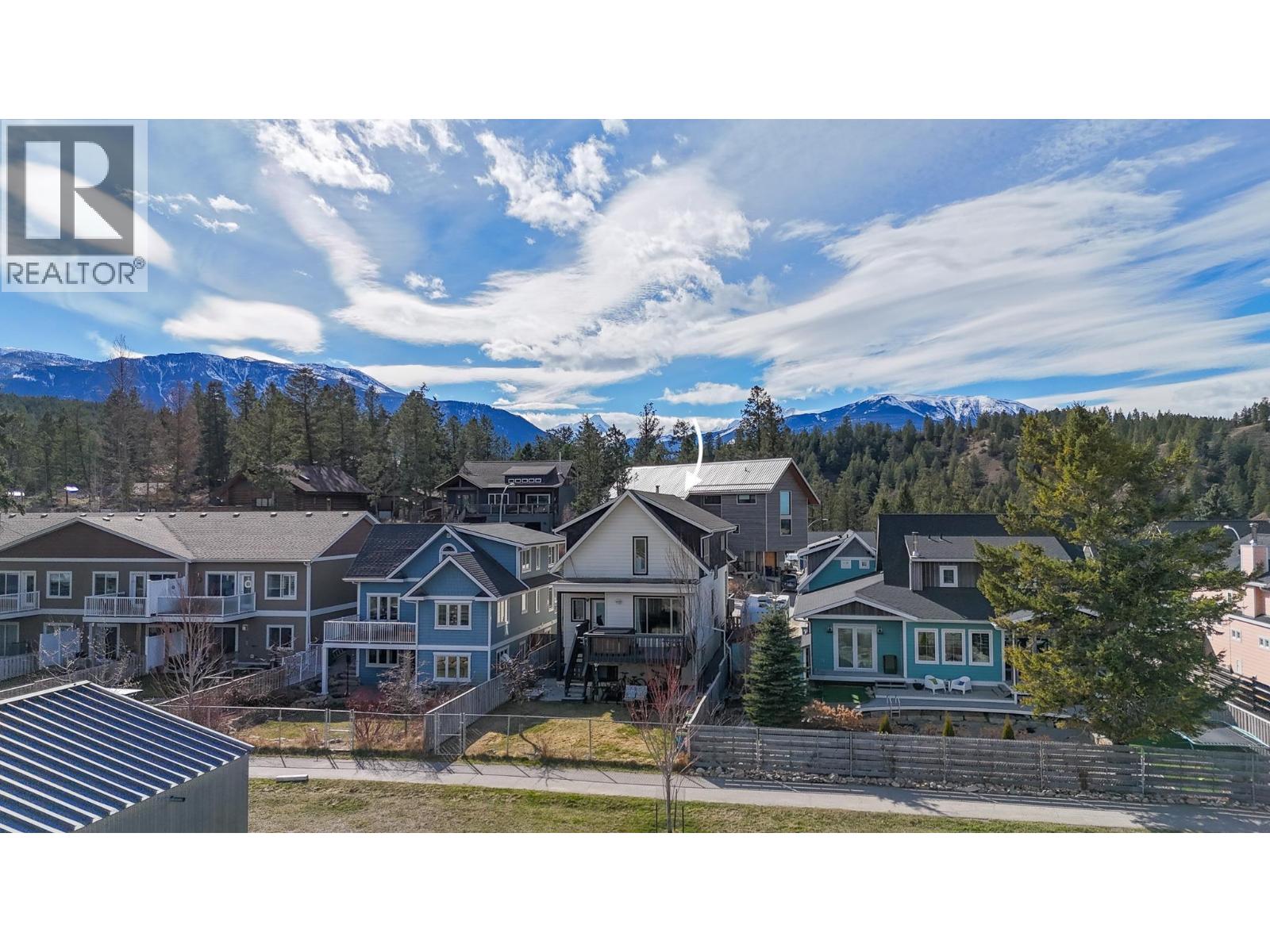 1373 Canterbury Way, Invermere, British Columbia  V0A 1K4 - Photo 3 - 10383000