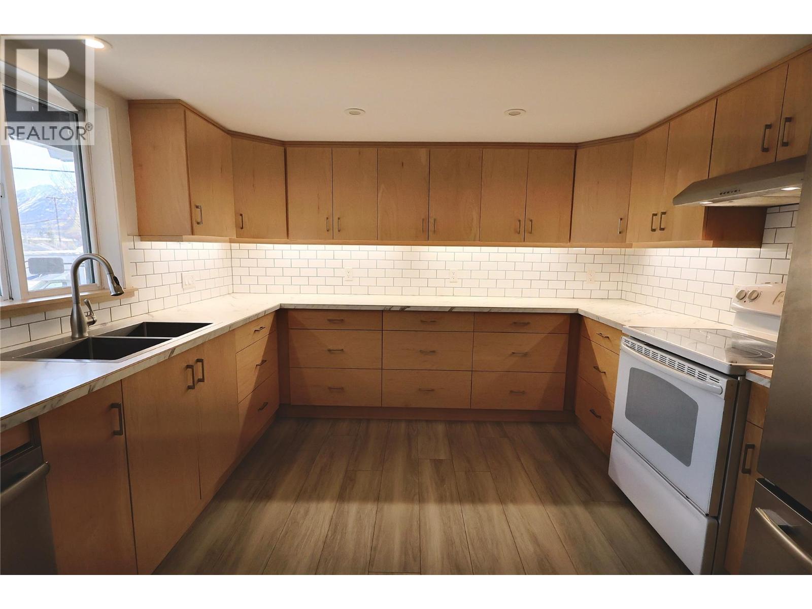 1229 Alexander Drive, Golden, British Columbia  V0A 1H0 - Photo 26 - 10381956