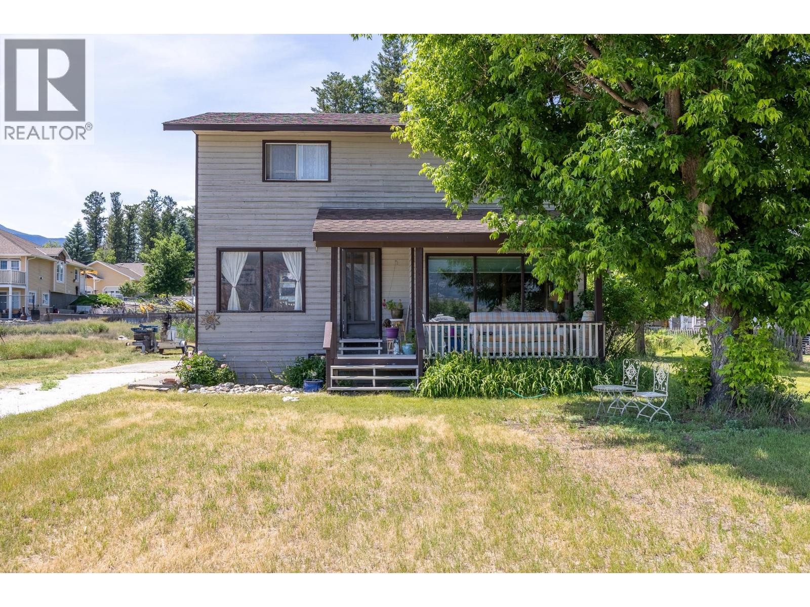 1012 11 Avenue, Invermere, British Columbia  V0A 1K4 - Photo 15 - 10383077