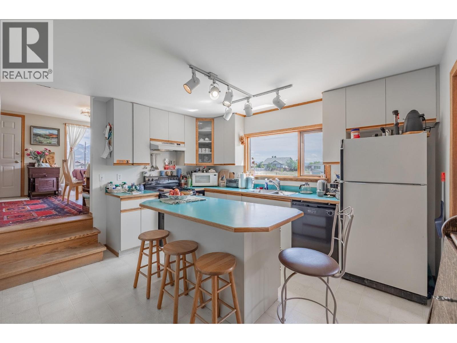 1012 11 Avenue, Invermere, British Columbia  V0A 1K4 - Photo 20 - 10383077