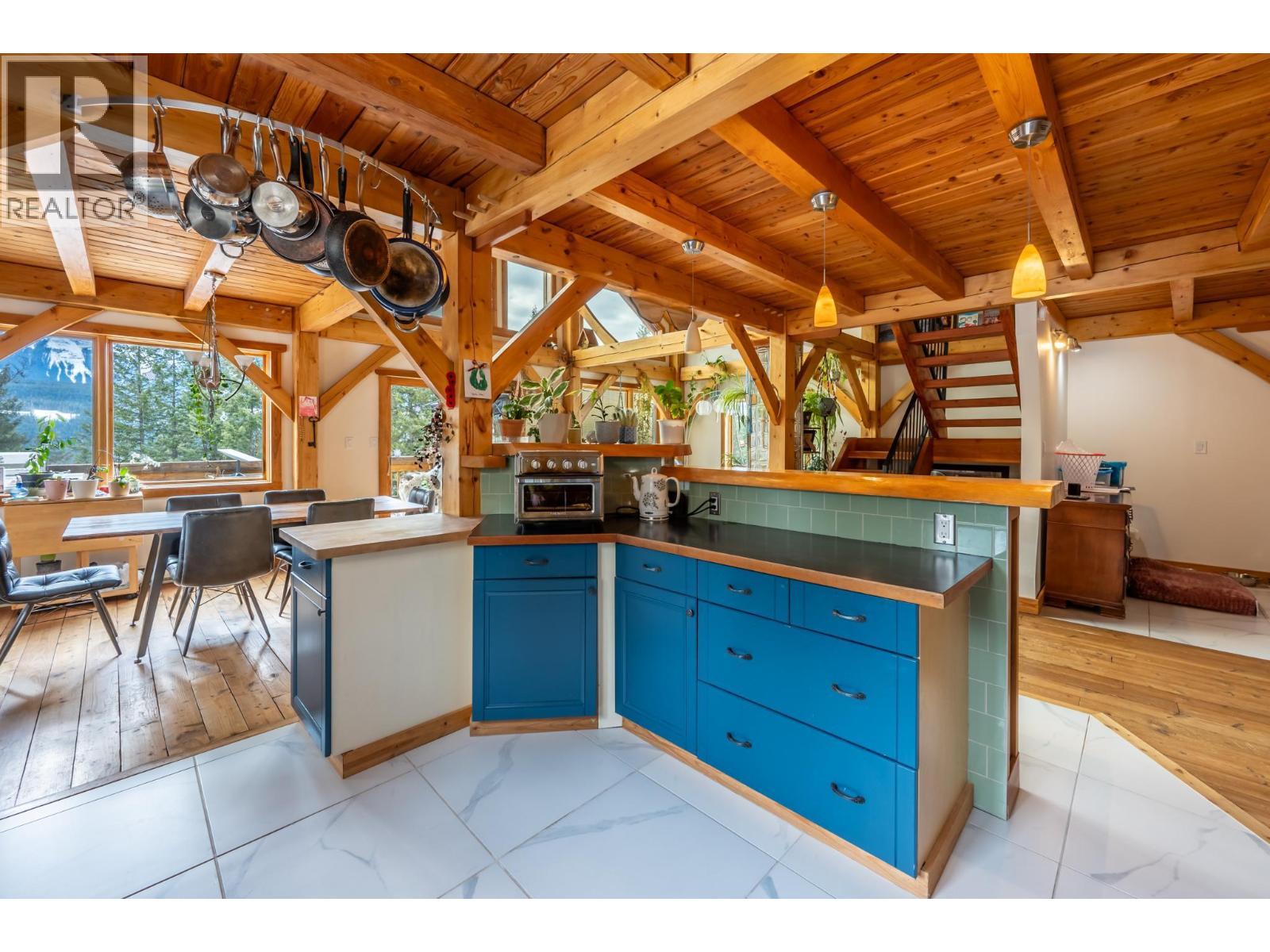 2360 Trans Canada  N Highway, Golden, British Columbia  V0A 1H1 - Photo 17 - 10383080